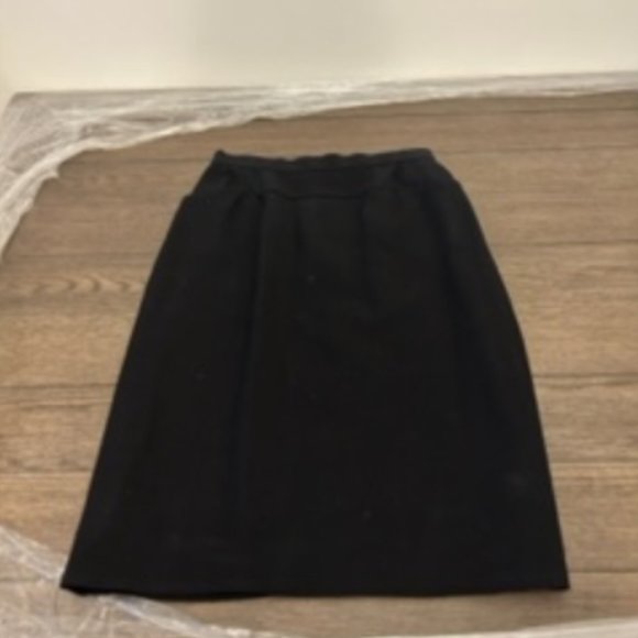 Authentic Vintage Chanel black 2 piece wool suit jacket and skirt size 8 - Picture 9 of 13